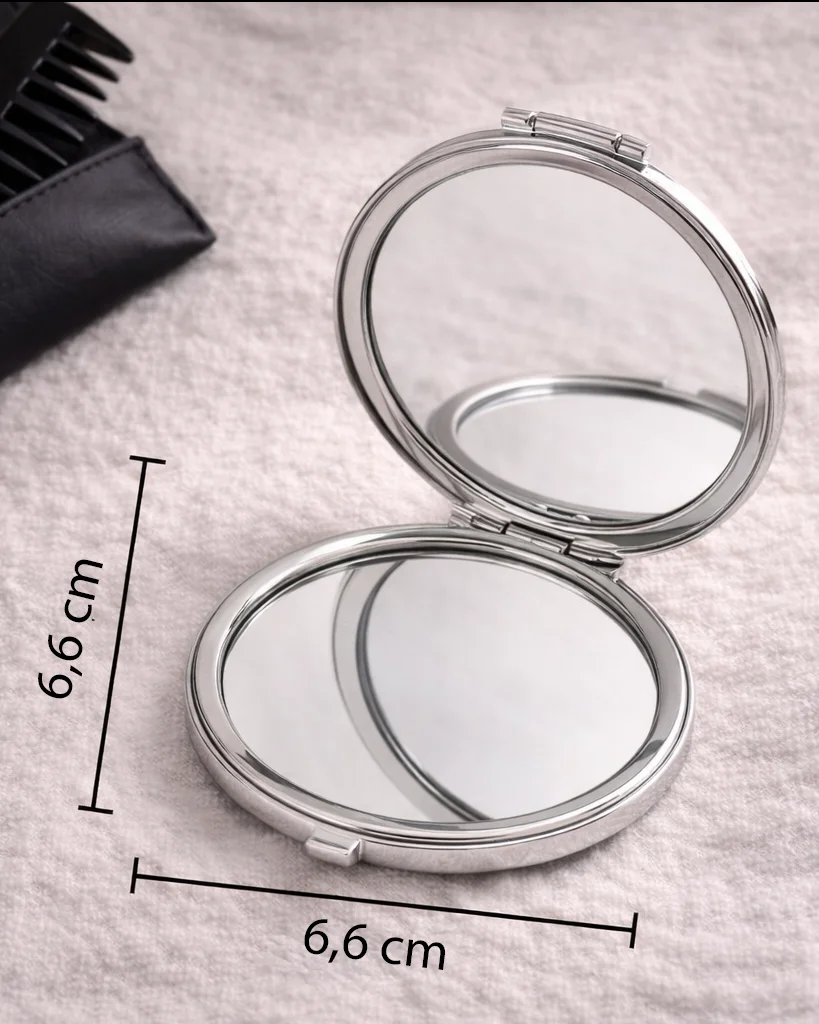 ersonalisierter Kosmetikspiegel mit eigenem Bildmotiv in Silberoptik – gestaltet von teyape.design Graz
